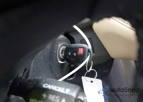 2017 Toyota Rav4 Xle from USA, damaged, VIN JTMRFREV0HD209497